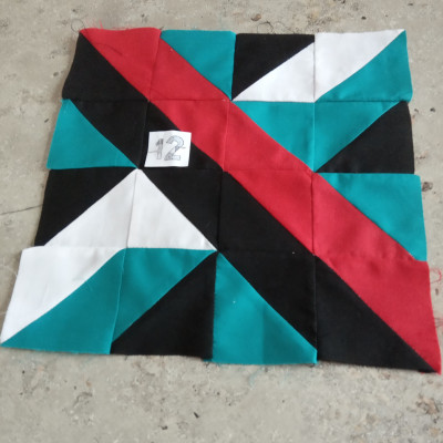 Voilà le dernier. Plus qu'à tout assembler. Hadeline Gé Jacob