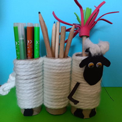 #ConcursoOrganizadorPinturas Saúl 7 años y su oveja Shaun para poner sus rotus y