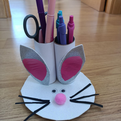 #ConcursoOrganizadorPinturas Mencía de 6 años ha hecho este conejito para poder