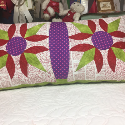 Boxed pillow based on an antique block