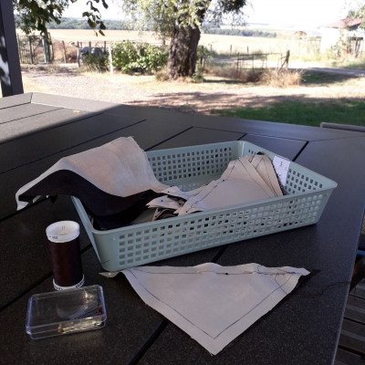 Bloc 3 fait à l'ombre pour profiter des vacances. Véro 52