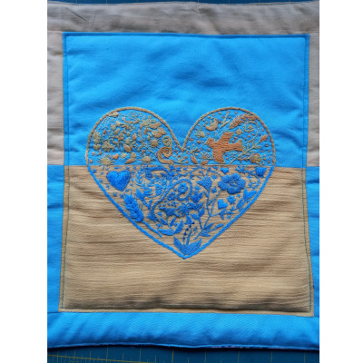 Le club de patchwork Au Fil Du Tech, à AMELIE-LES-BAINS. Bernadette