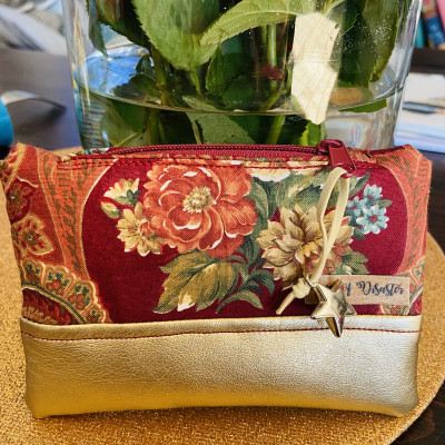 Julies Taschenvielfalt