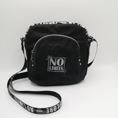 Cindermella die Nähfee, Bugwelle