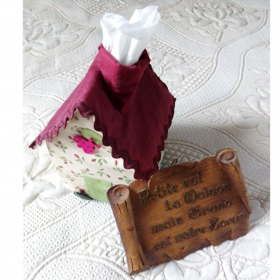 X... Xylographie (sculpture sur bois) boîte à mouchoirs - Micheline Bigand